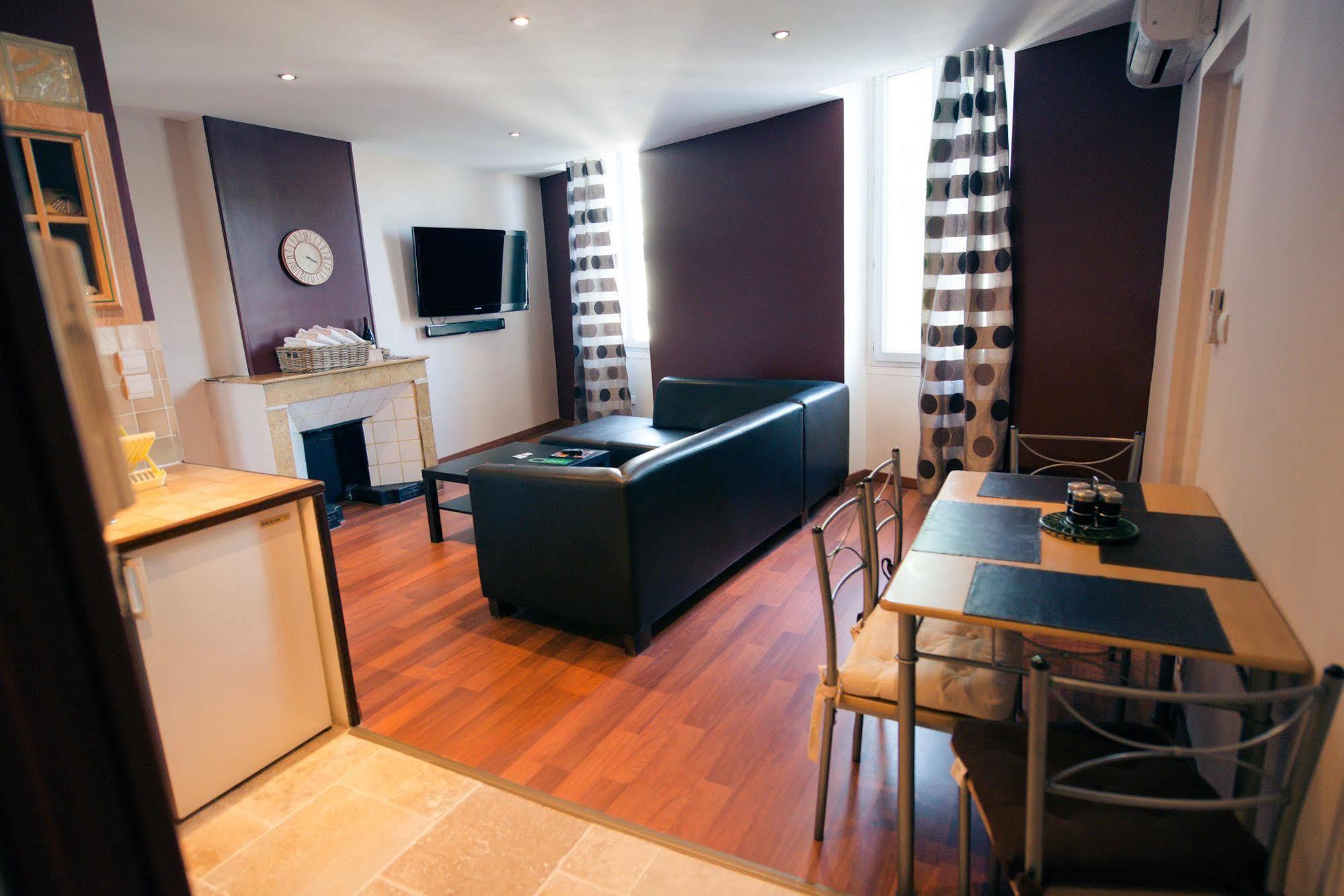 Hotel Altera Roma Avignon