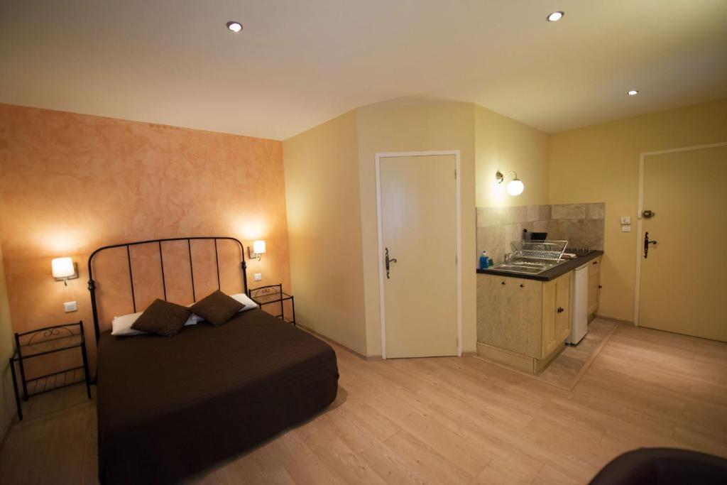 Altera Roma Hotel 3*
