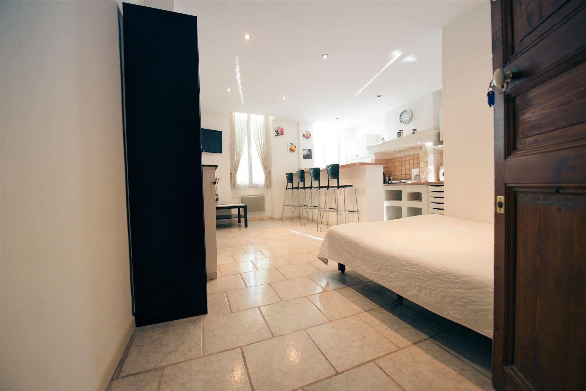 Altera Roma 3* Avignon